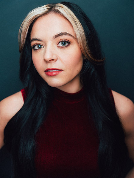 Headshot Gracie Anderson