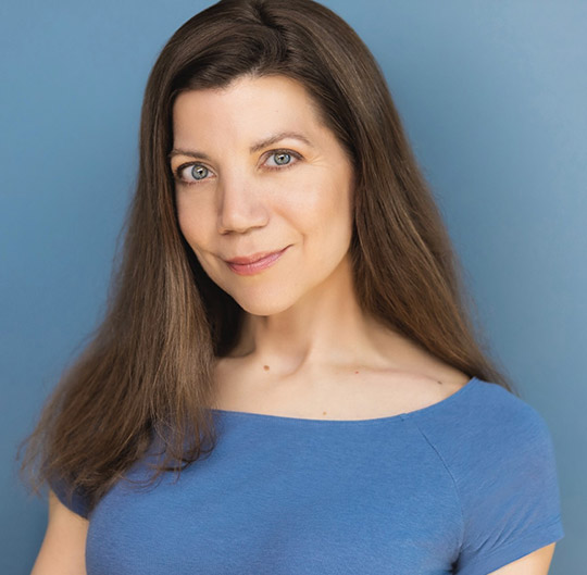 Headshot Lili Calahan