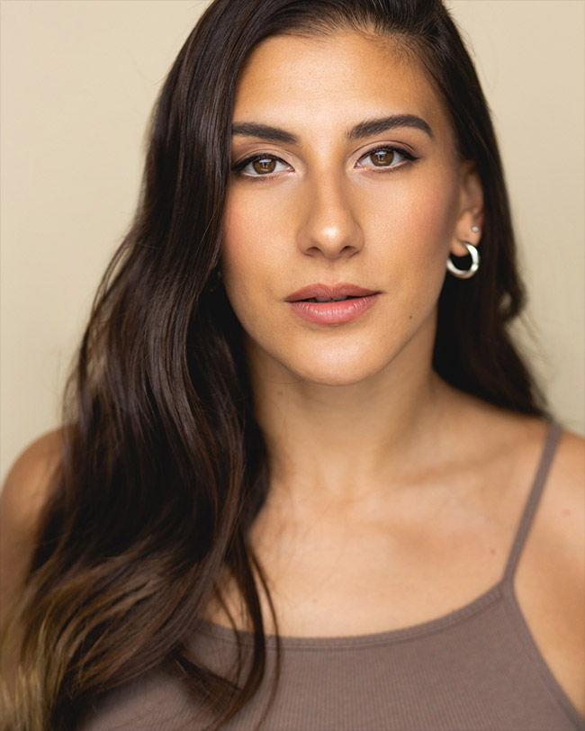 Camila Cardona headshot