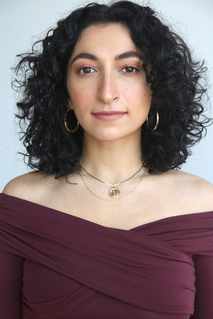 Headshot Christina Carminucci