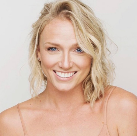 Headshot Savannah Cobb