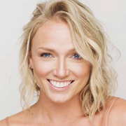 Headshot: Savannah Cobb headshot