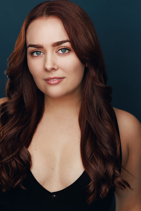 Headshot Kellyann Coyle