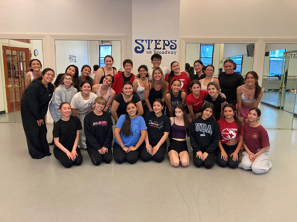 Group dance visit from Educational Performance Tours-Kofa High School with Tera-Lee Pollin 5/9/25