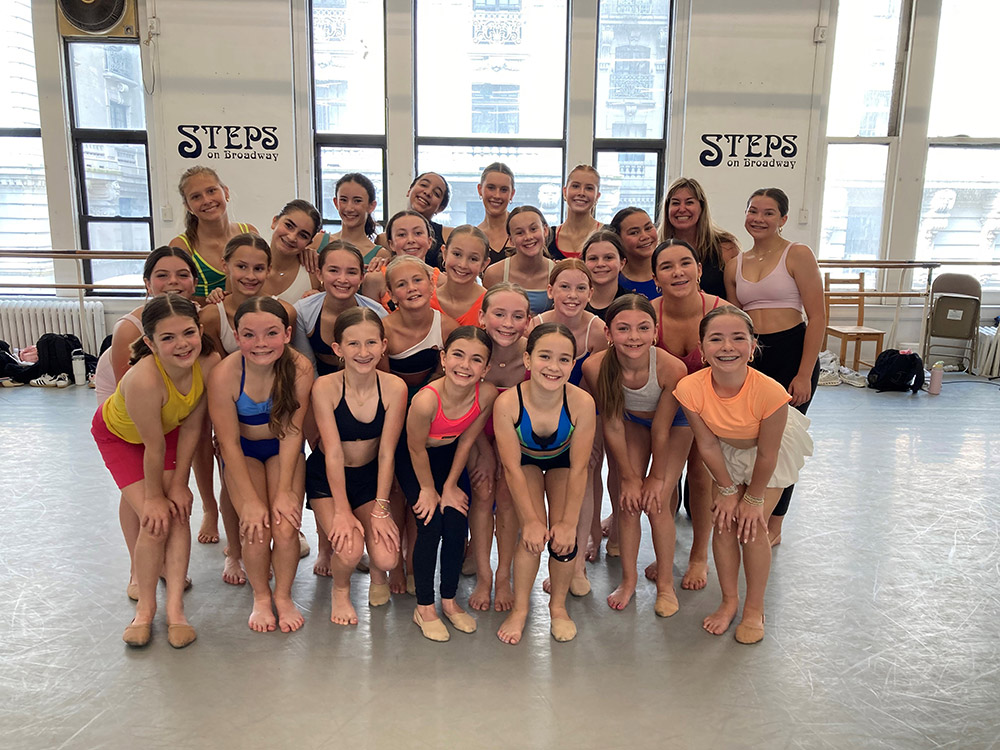 Group dance class visit from Educational Performance Tours-Root Academy with Tera-Lee Pollin 6/13/25