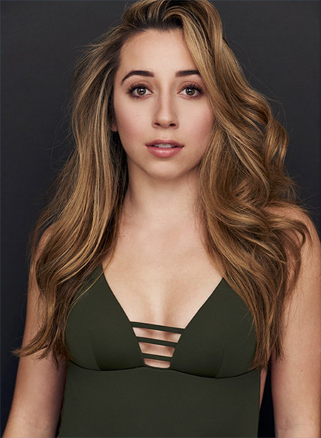 Headshot Logan Epstein