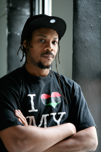 Headshot Derick Grant