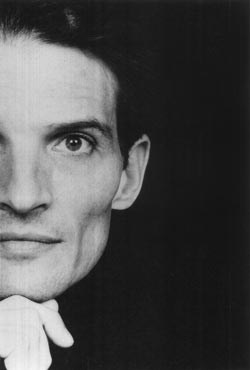 Headshot Bill Hastings