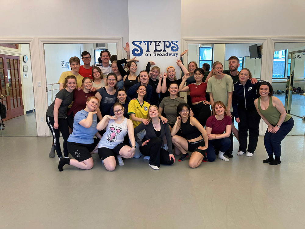group dance class visit from Hojskolen Snoghoj with Rebecca Frazier 4/25/25