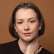 Headshot: Tiffini Jones headshot