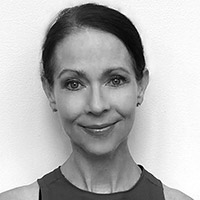 Headshot: Kat Steers headshot