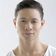 Headshot: Vivake Khamsingsavath