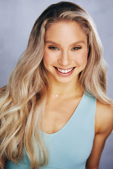 Headshot Jenna Kulacz
