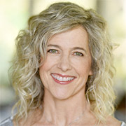 Headshot: Lisa Lockwood headshot