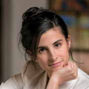 Headshot: Andrea Miller headshot