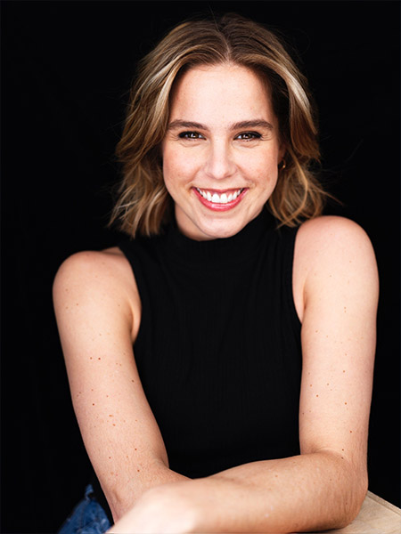 Headshot Mindy Moeller