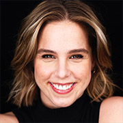 Headshot: Mindy Moeller