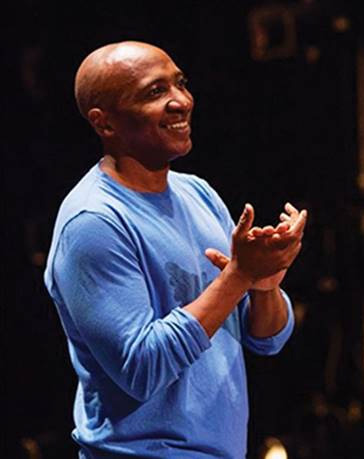 Headshot Earl Mosley