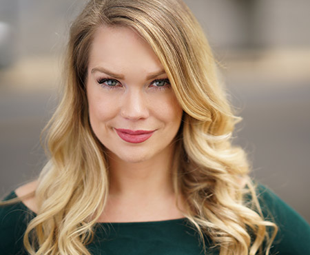 Headshot Jenny Oehlwein