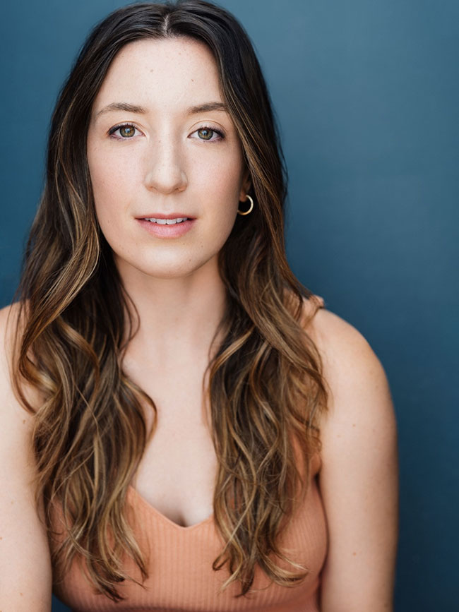 Headshot Krystyna Resavy