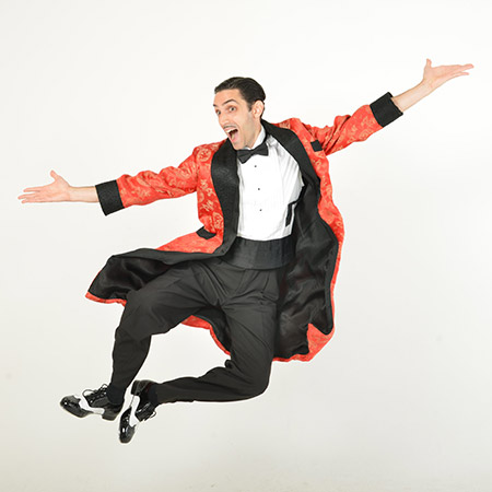 Headshot Derek Roland