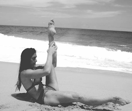 Headshot Teri Lee Steele