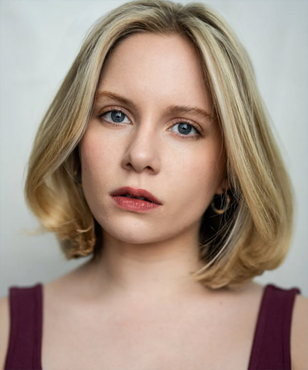 Headshot Elizabeth Teeter