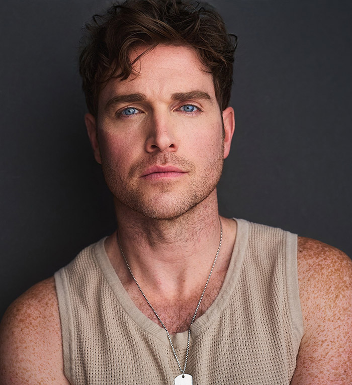 Headshot Tyler Hanes