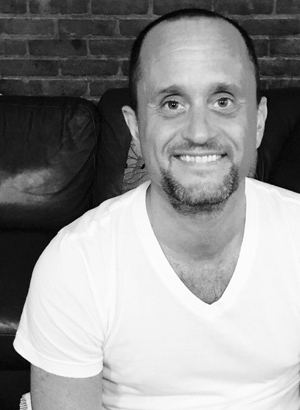 Headshot Spencer Weisbond