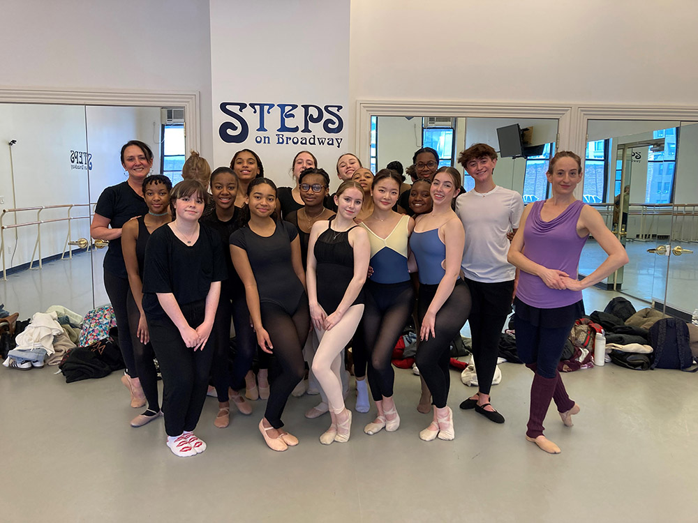 Group Dance visit: World Strides-Baton Rouge Magnet High School with Lizzy Supan 2/8/25